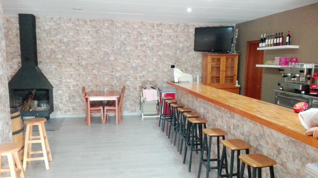 Camping La Ribera Salada Ogern Exterior photo